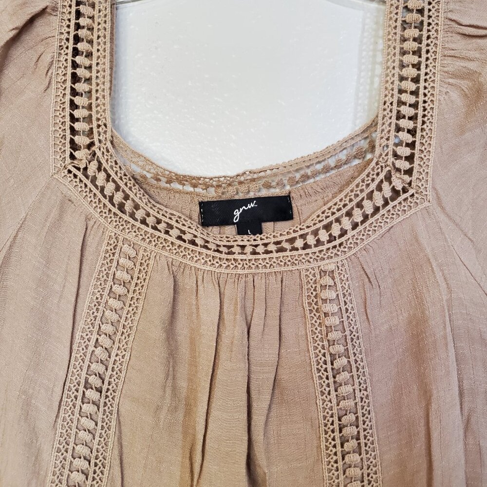GNW Brown Tan Short Sleeve Crochet Lace Top Women's Large - Picture 4 of 7